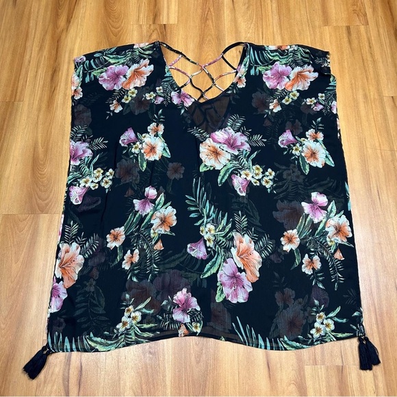 Kona Sol Black and Green Swim Coverup with Stylish Design - Picture 1 of 7